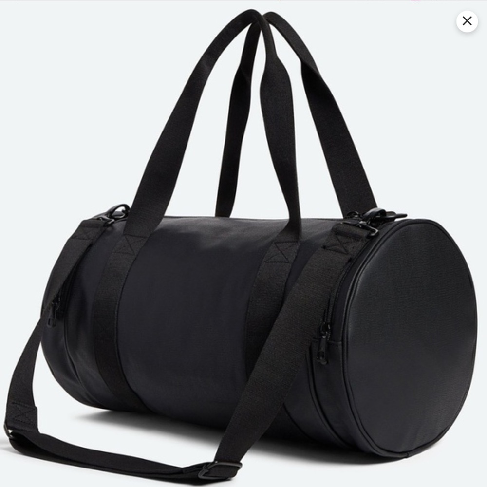NWOT STATE Felix black duffle bag